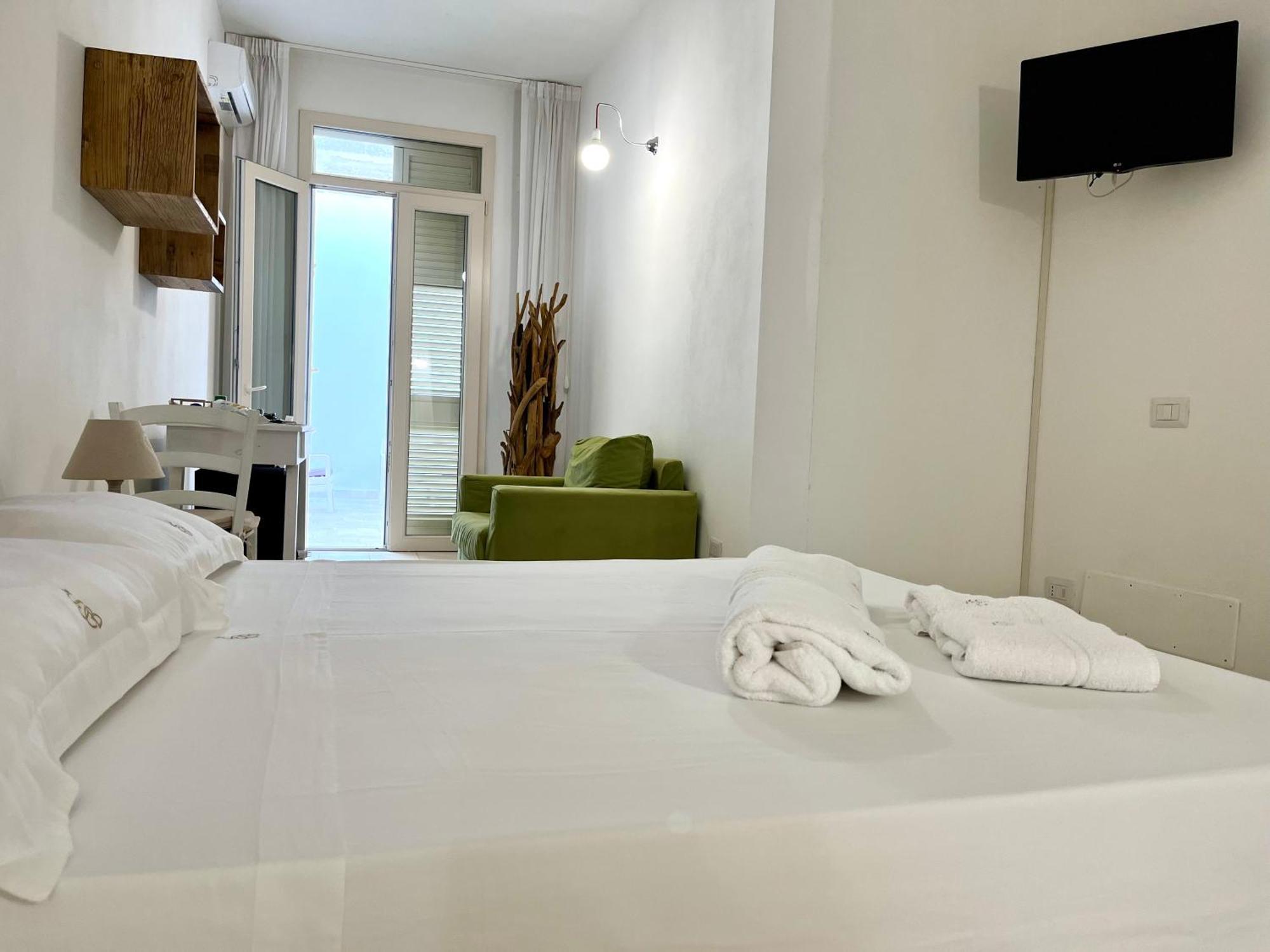 Salto Nel Blu Hotel Leverano Exterior photo